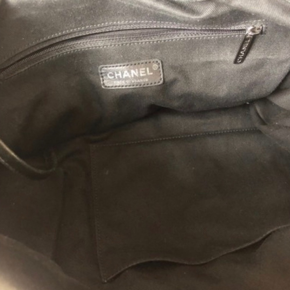 CHANEL RARE Discontinued 8 Knots Lambskin Black Large Bag w/COA - Picture 6 of 16